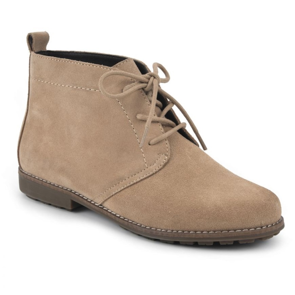 White Mountain AUBURN SUEDE BOOTIE